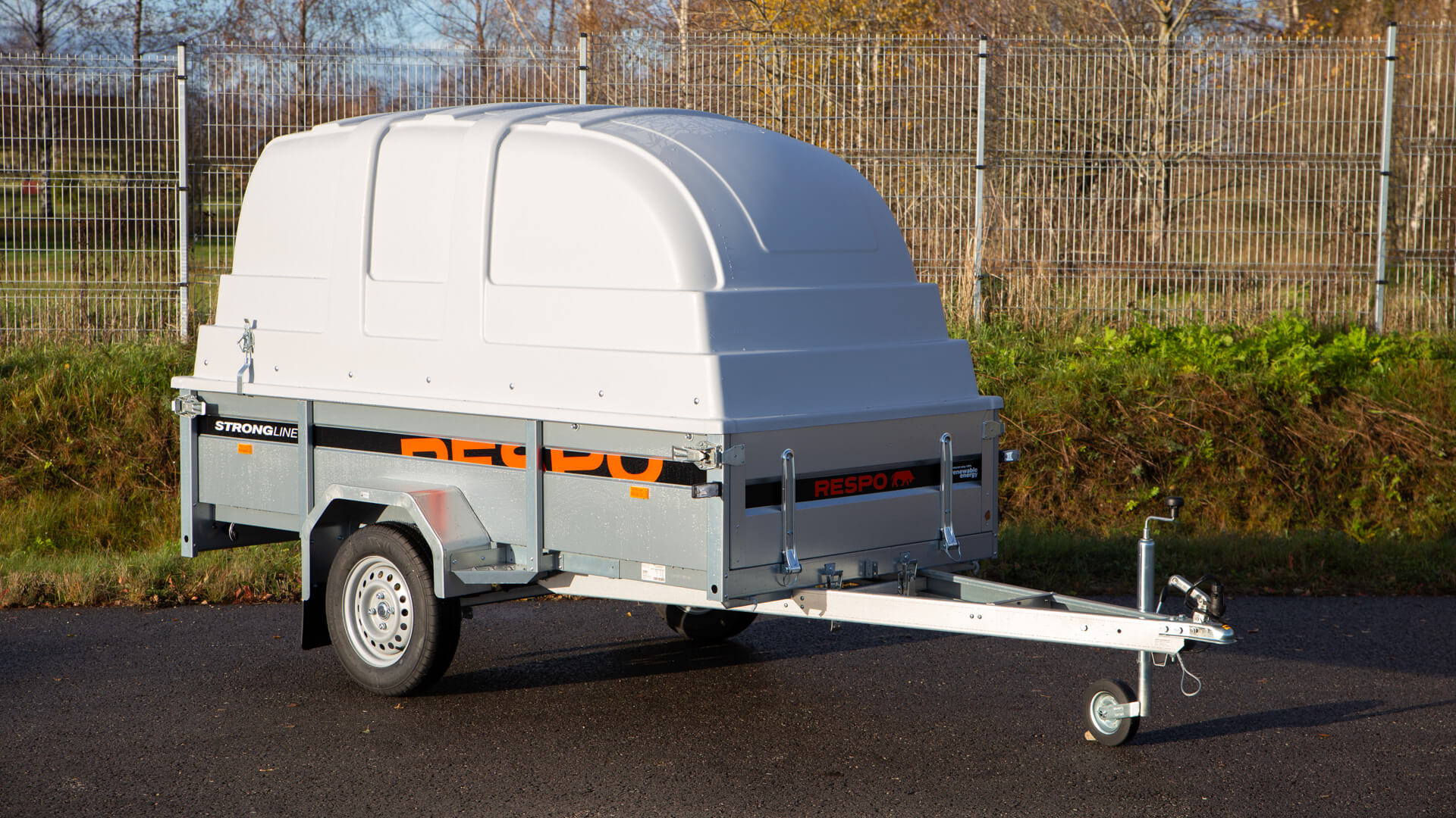 Kaanega kastihaagis 2.66x1.25m PLH